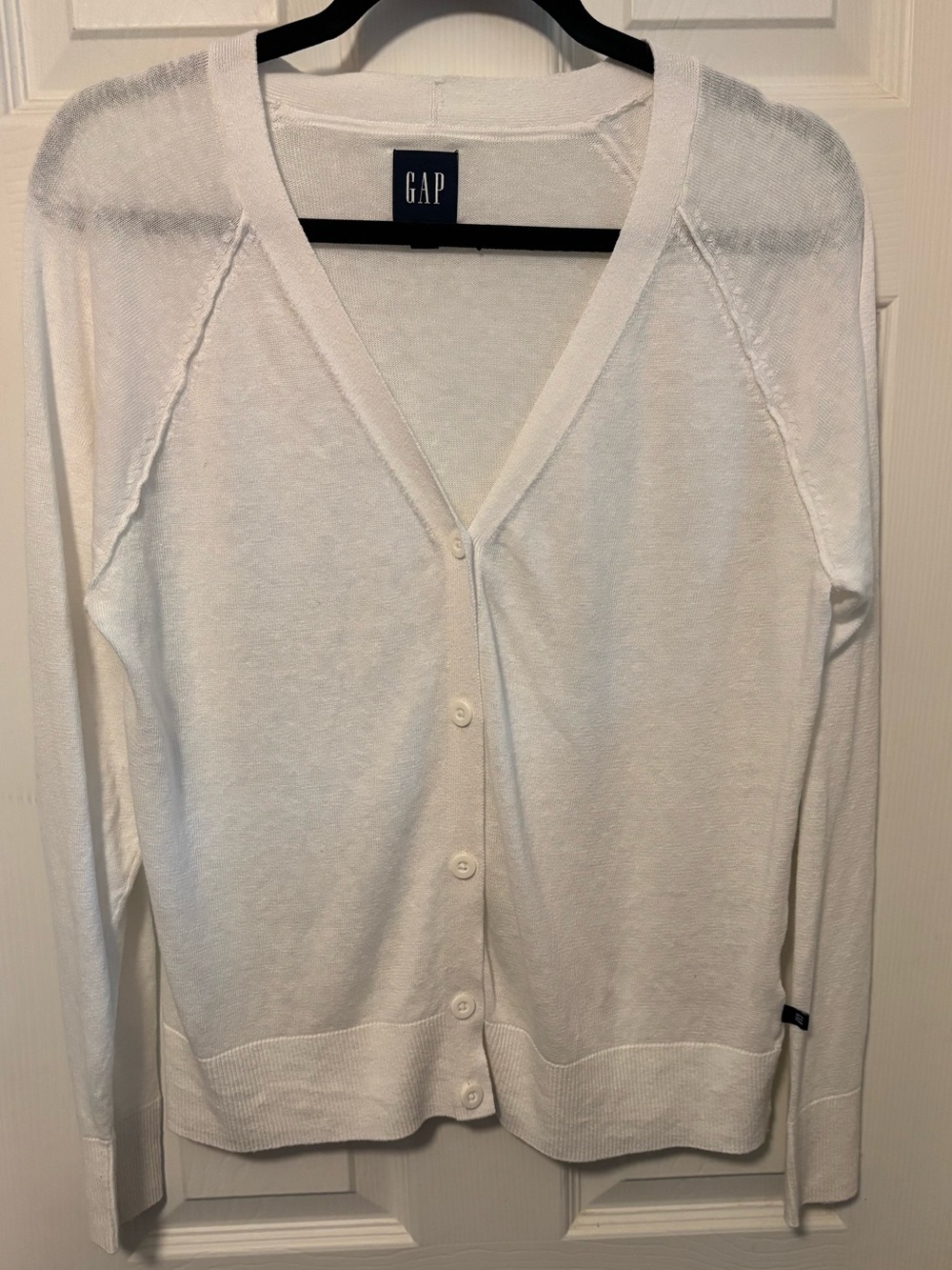 GAP Women's Linen/Rayon Blend White Lightweight V-Neck Button Cardigan - size L